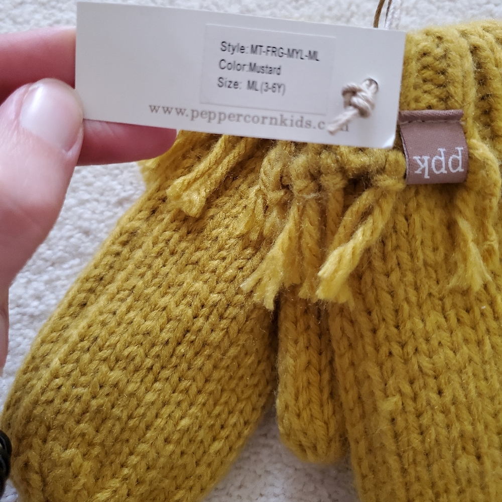 NWT Peppercorn Kids Green Fringe Lined Mittens szM/L (3-6yrs) - Picture 3 of 8